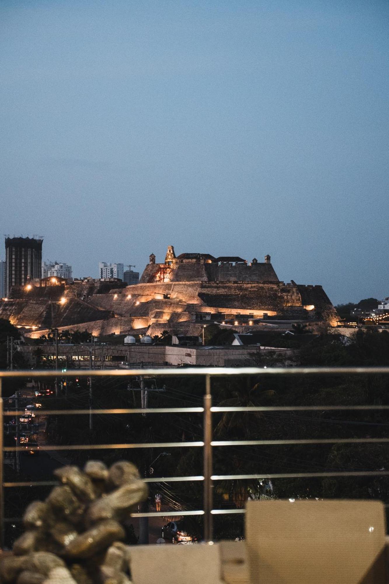 Suite Con Balcon Cerca Al Centro Cartagena Eksteriør bilde
